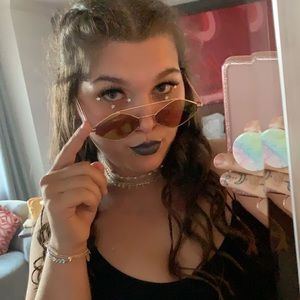 Meet your Posher, Riley